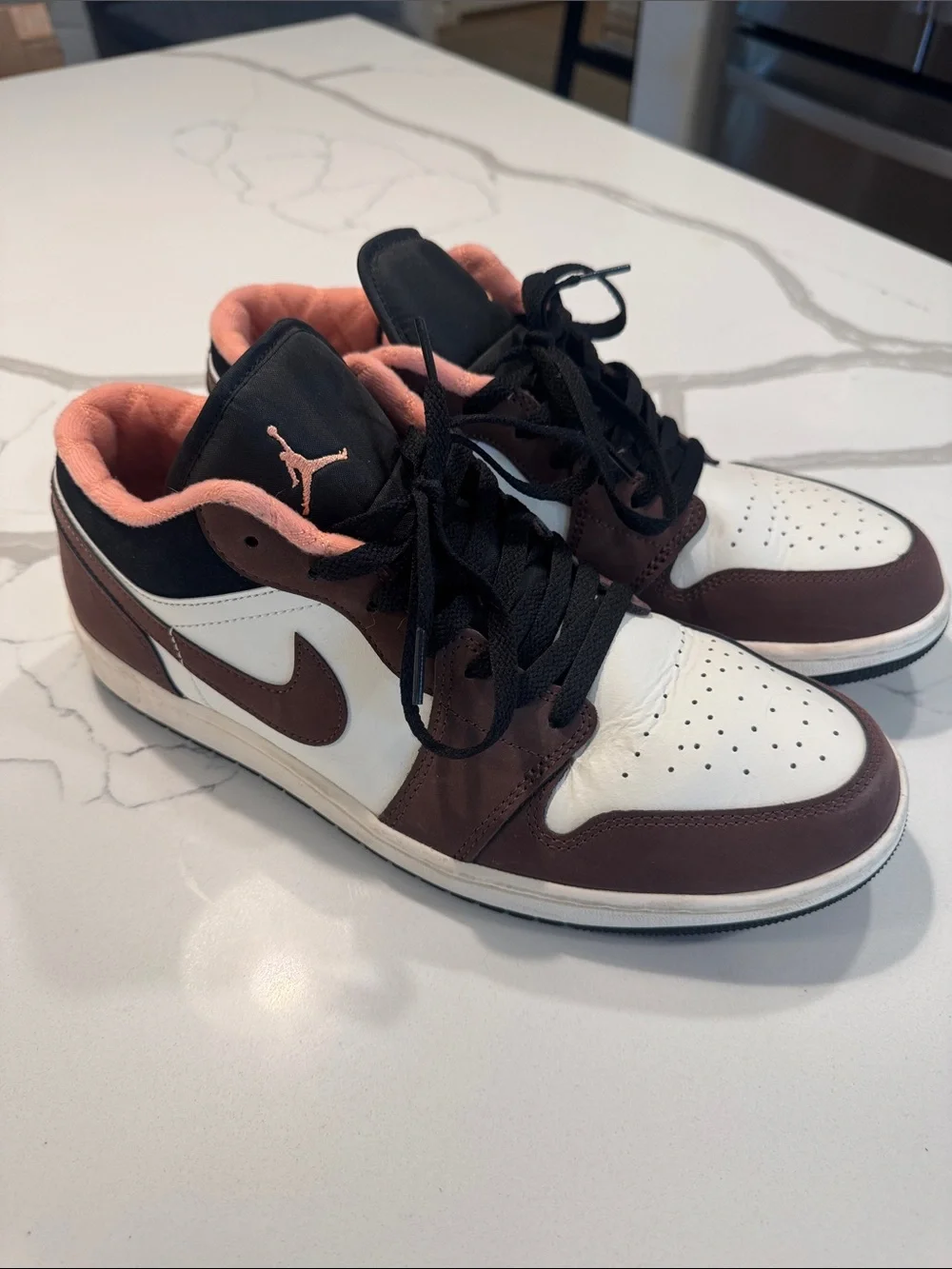 Jordan low top 1 SE mocha, men’s size 11